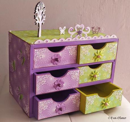 Cajita de madera alterada