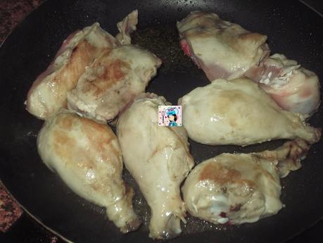 POLLO CON GUISANTES