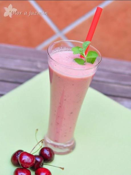 Batido de melón y cerezas