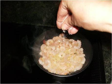 TOSTA  DE GAMBAS  AL  AJILLO CON  ALIOLI