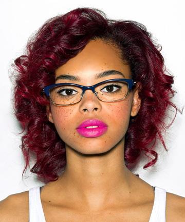 Consejos de maquillaje experto para usuarias de gafas. Guapa con gafas