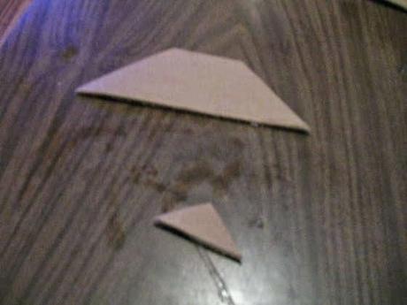 ALTAVOZ HECHO CON UN VASO DE PAPEL Y CARTON