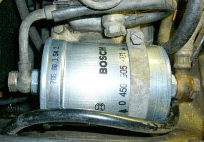 COMO CAMBIAR EL FILTRO DE COMBUSTIBLE DE TU  AUTOMOVIL