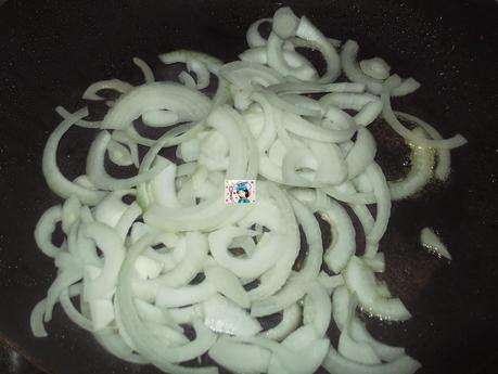 POLLO EN SALSA DE YOGUR