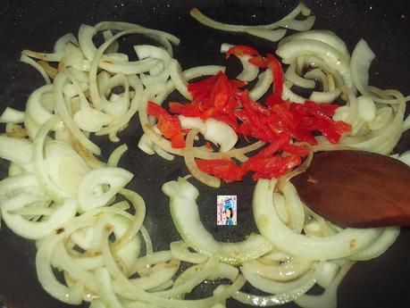 POLLO EN SALSA DE YOGUR