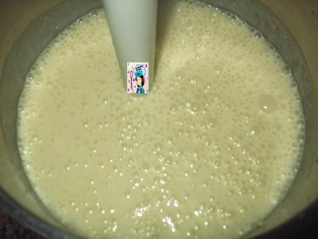 MI BIZCOCHO CON SIROPE DE FRESA EN MI OLLA ERIKA