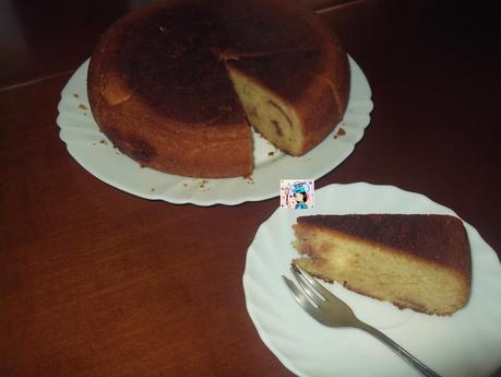 MI BIZCOCHO CON SIROPE DE FRESA EN MI OLLA ERIKA