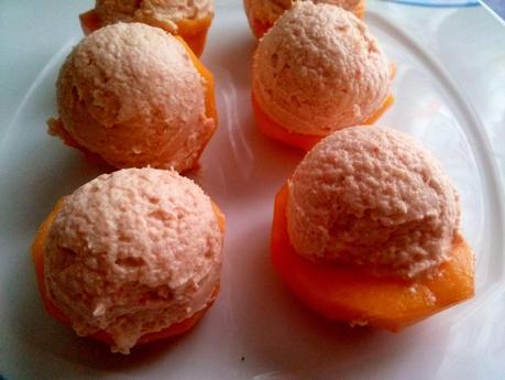 Melocotones rellenos de Paté de Gambas