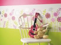 Divertidas habitaciones de niñas decoradas con flores