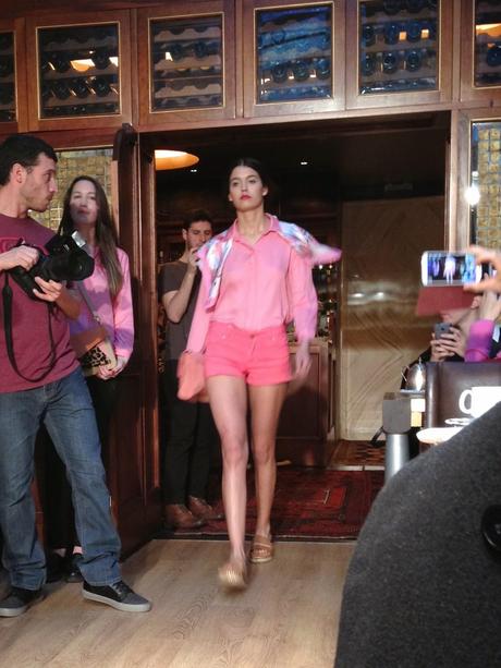 Presentación AYRES! a puro print y color.