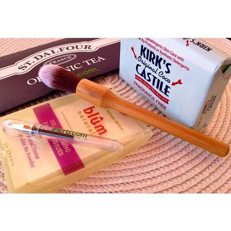 New_brush_Yachiyo_Artisan_EVERYDAY_MINERALS_ObeBlog_02