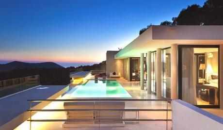 Casa Lujosa y Minimalista en Ibiza  /  Luxury and Minimal Style House in Ibiza