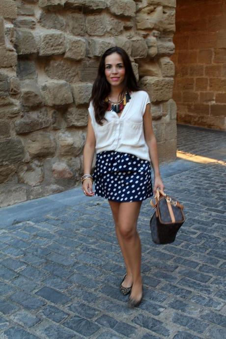 FALDA NEOPRENO CON LUNARES throughmycloset7