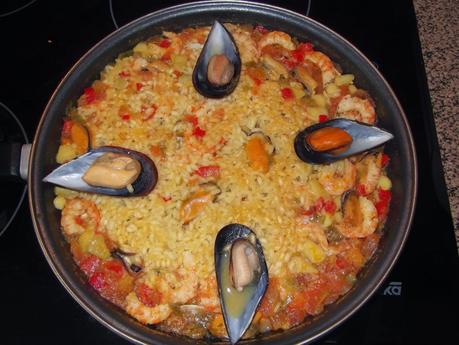 PAELLA DE PESCADO