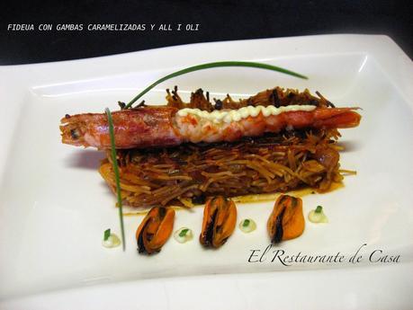 FIDEUÁ CON GAMBAS CARAMELIZADAS Y ALL I OLI