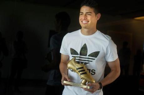 James recibe la Bota de Oro