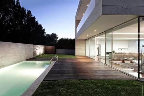 Patios Modernos  /  Modern Courtyards