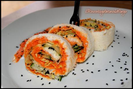 Sandwich roll de pepino y lechuga con paté de piquillos