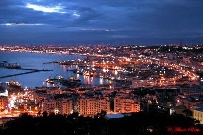 Vista nocturna de Argel, Argelia