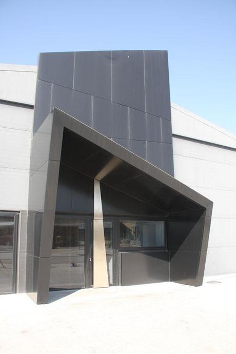 A-cero Projects NUEVAS IMÁGENES DE LA NAVE DE OFICINAS REFROMADA POR A-CERO EN CUENCA