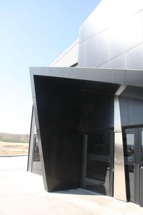 A-cero Projects NUEVAS IMÁGENES DE LA NAVE DE OFICINAS REFROMADA POR A-CERO EN CUENCA