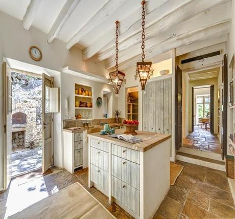 Casa Rustica en Pollenza  /  Rustic House in Pollenza