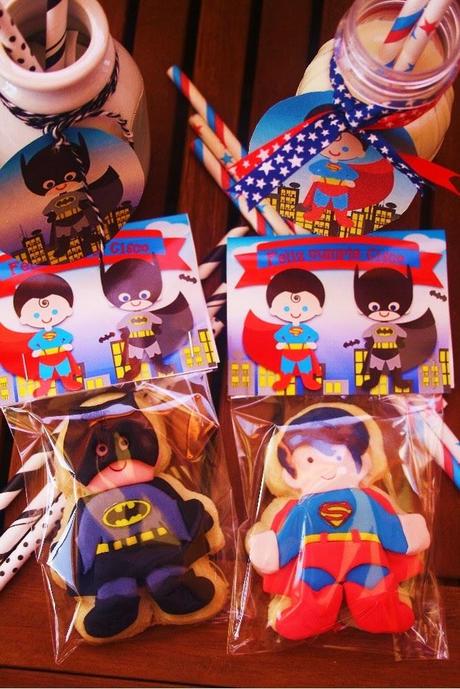 Superman versus Batman (Super Hero Cookies)