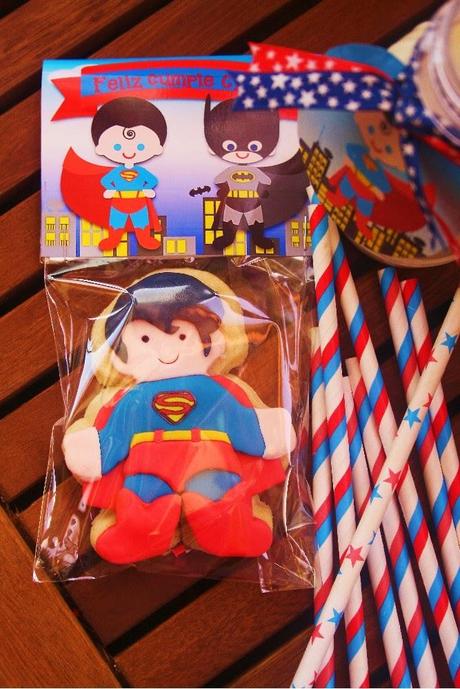 Superman versus Batman (Super Hero Cookies)