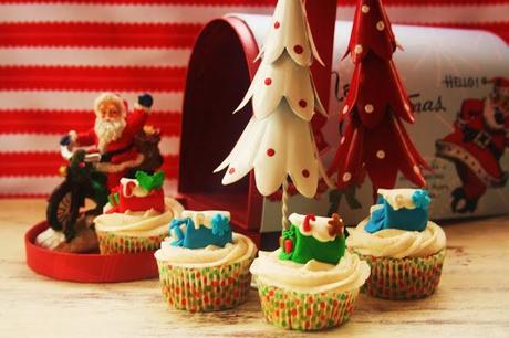 Christmas Mail Box Cupcakes (Eggnog Cupcakes)