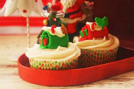 Christmas Mail Box Cupcakes (Eggnog Cupcakes)