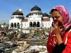 Niña reencuentra familia años despúes tsunami Indonesia