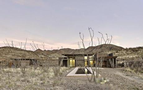 Casa Minimalista en el Desierto  / Minimal Style Desert House