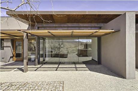 Casa Minimalista en el Desierto  / Minimal Style Desert House
