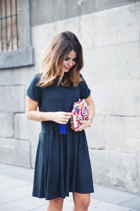 Striped_Dress-Ethnic_Clutch-Silver_Sandals-Outfit-Street_Style-12