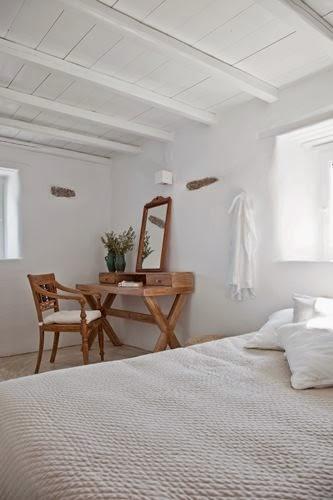 Casa griega con un toque de color