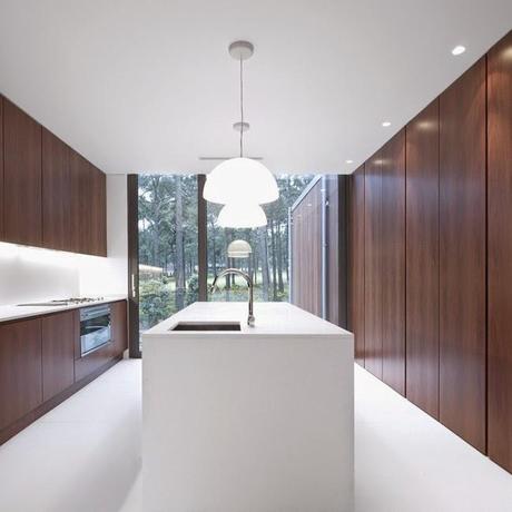 Casa Vanguardista en Aroreira  /  Minimal Style House in Aroreia