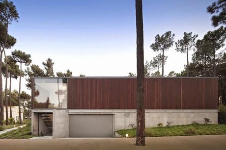 Casa Vanguardista en Aroreira  /  Minimal Style House in Aroreia