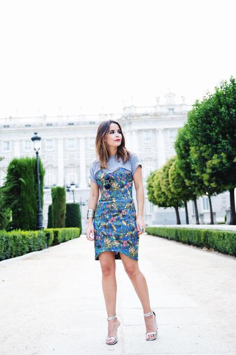 HAWAIIAN PRINT Tropical_Dress-The_Fifth_Label-Rounded_Sunnies-Outfit-Street_Style-1812