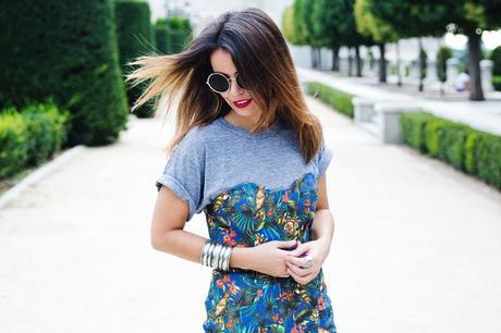 HAWAIIAN PRINT Tropical_Dress-The_Fifth_Label-Rounded_Sunnies-Outfit-Street_Style-3112