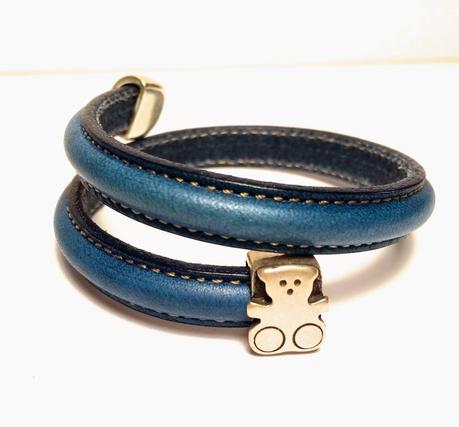 Pulseras de cuero de media caña.