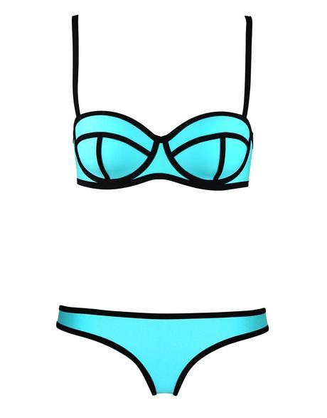 La moda de los bikinis TRiangl.- Clones de Moda