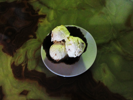 HELADO  DE  PIÑONES