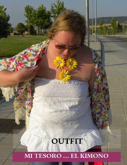 http://www.loslooksdemiarmario.com/2014/07/outift-mi-tesoro-el-kimono-flecos-y.html
