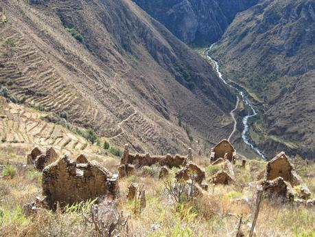 Las 20 joyas secretas adonde viajar en el Perú, según la brújula del azar