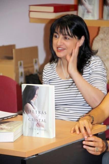 Mayte Esteban: broche de lujo para LecturArte