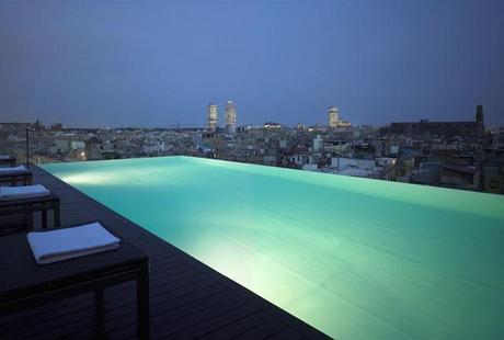 grand-hotel-barcelona-infinity-pool