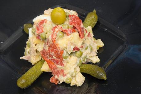 Ensaladilla de melva con manzana y relato de denia