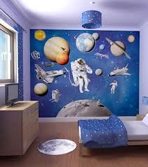 Diseños de habitaciones con motivos espaciales