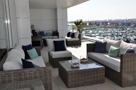 SUITES DE PUERTO SHERRY. ALOJAMIENTO Y DECORACIÓN EXQUISITOS CON VISTAS AL PUERTO DEPORTIVO