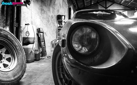 Light-Nissan-Datsun-240z